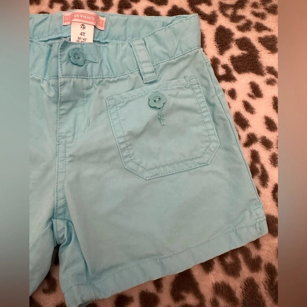 Old Navy Shorts in Blue Size 4T